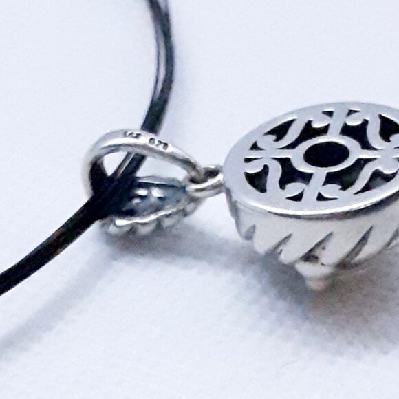 16 inch 14kt/ 925 golden topaz black ubber pendant necklace - Picture 4 of 8